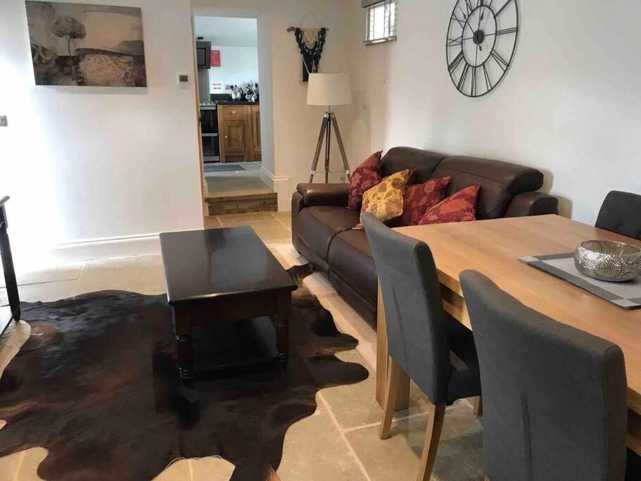 Chic 2 Bed Peak District Cottage Barn Near Alton Towers, Polar Bears, Chatsworth House لييك المظهر الخارجي الصورة